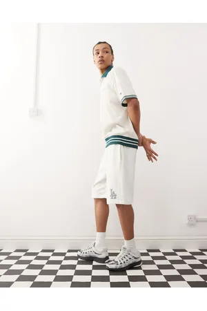 Champion LA logo shorts in off