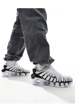 Nike Shox TL trainers in and black metallic