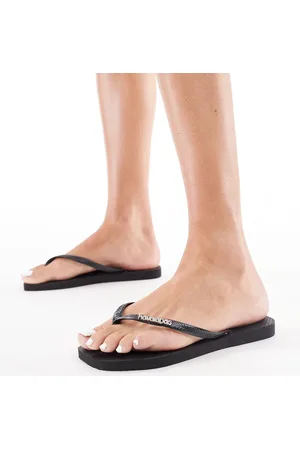 Havaianas Square toe flip flops in black