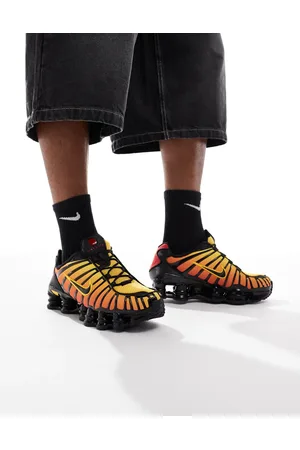 Nike Shox TL trainers in and black