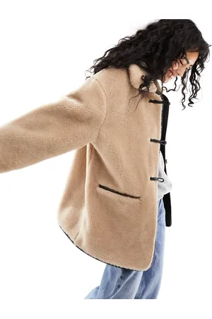 Pull&Bear Toggle detail teddy coat in camel