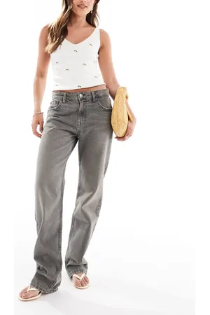 Pull&Bear Mid rise straight leg jean in light