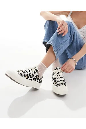 Converse Chuck 70 Ox trainers in leopard print