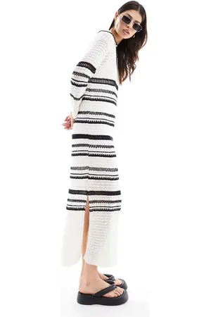 SCALPERS Polo crochet dress in and white