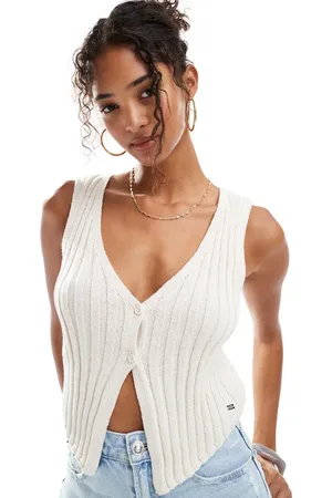 Pull&Bear Knitted waistcoat style vest in off
