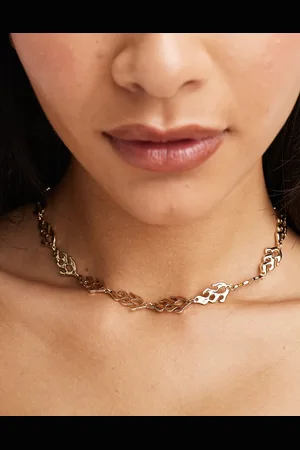 SVNX Leaf effect necklace