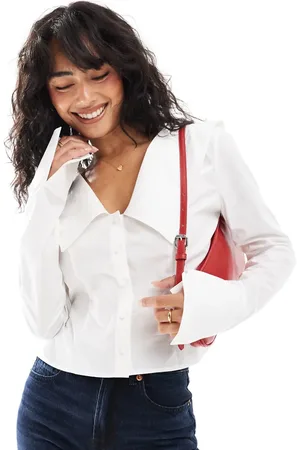 ASOS Poplin fitted collar shirt in