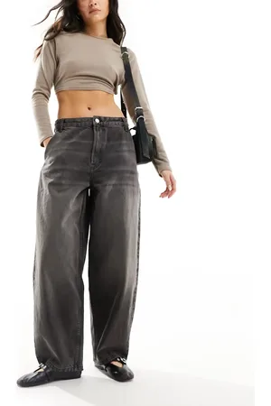 Bershka Skater jeans in dark