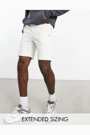 GANT Original logo sweat shorts in off