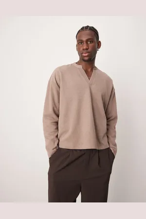 ASOS Oversized boxy v-neck lightweight jumper in brushed rib in