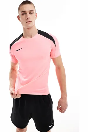Nike Strike t-shirt in