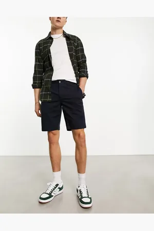 Lacoste Slim fit chino shorts in