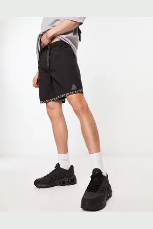 Huf Peak tech shorts in with jacquard taping
