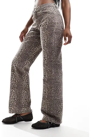 Pull&Bear Wide leg jean in leopard print