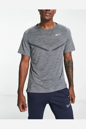 Nike Techknit Ultra t-shirt in grey