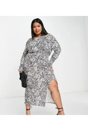 Off the shoulder hotsell jumper dress plus size