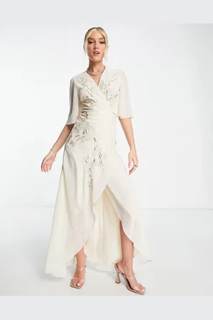 HOPE & IVY Bridal Leila gown in ivory