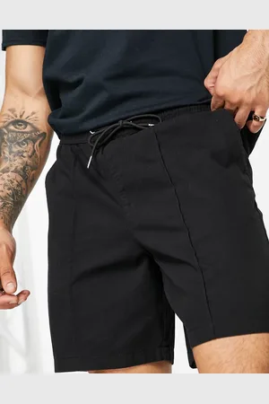New Look Relaxed fit pull on shorts with pintuck in