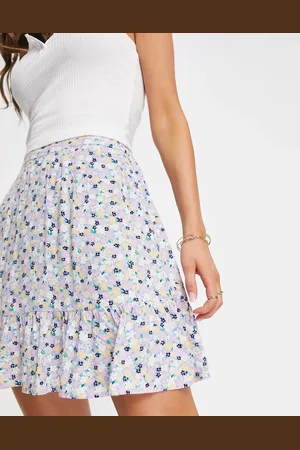 Pieces® Ruffle hem mini skirt in ditsy floral