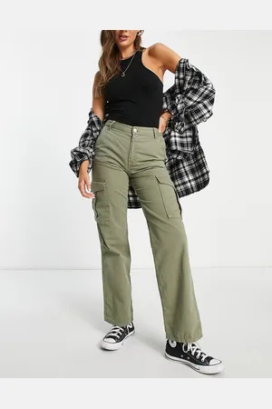 Pull&Bear Straight leg cargo trousers in khaki