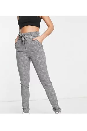 VMARIANE Loose Fit Trousers with 25 discount  Vero Moda