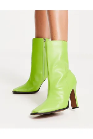 480+ Pair Of Womens Green High Heel Shoes Stock Photos, Pictures &  Royalty-Free Images - iStock