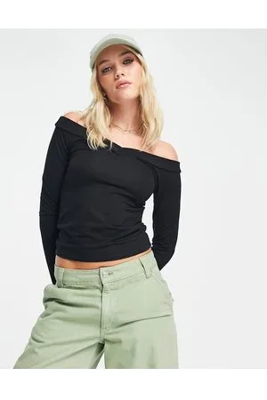 Pieces® Off shoulder top in