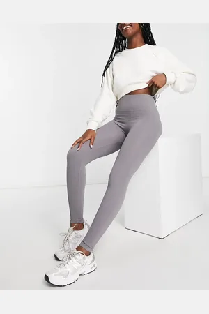 Stradivarius Seamless ribbed leggings in charcoal