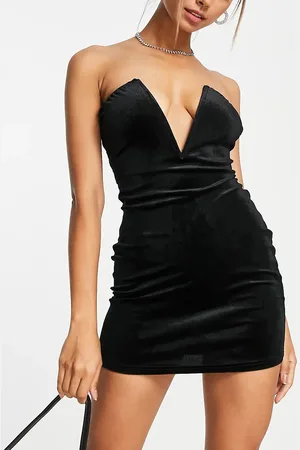 Missyempire Plunge front velvet mini dress in