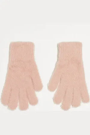 Accessorize Fluffy gloves in blush