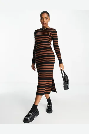 New Look Knitted crew neck ribbed maxi dress in stripe