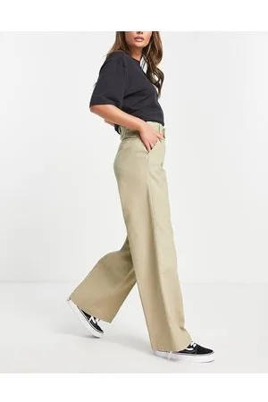 Simple And Chic Ways To Style Khaki High-Waisted Wide-Leg Pants – Being  Ecomomical