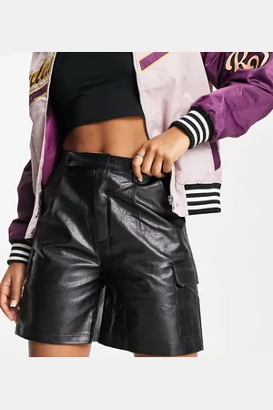 Reclaimed Leather look short