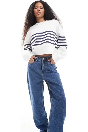 Bershka Petite comfort fit mom jean in mid