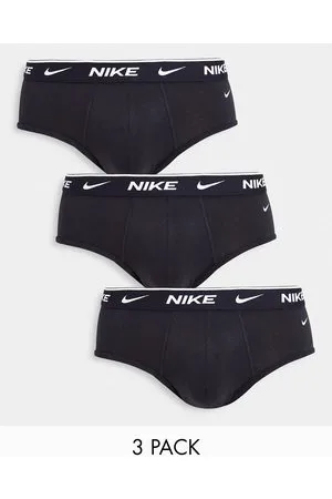 https://images.fashiola.in/product-list/300x450/asos/99751216/3-pack-cotton-stretch-briefs-in.webp