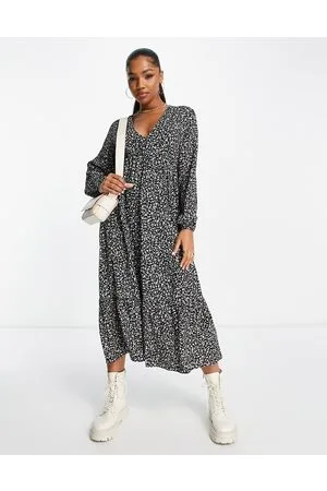 Pull&Bear Long sleeve ditsy floral dress in