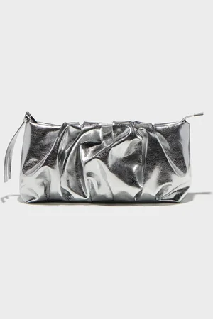 Cue Scrunch Clutch