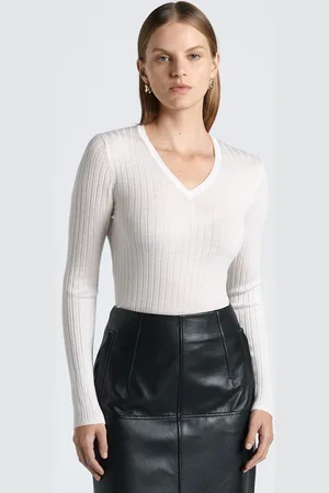 Cue Merino Wool V-Neck Ribbed Knit
