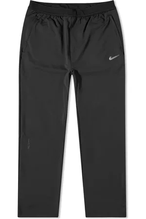 Buy Nike Trousers online  Men  231 products  FASHIOLAin