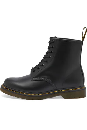 Dr. Martens 1460 Smooth Leather Boot in