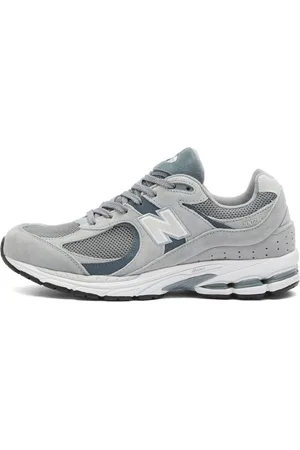 New Balance M2002RST Sneakers in