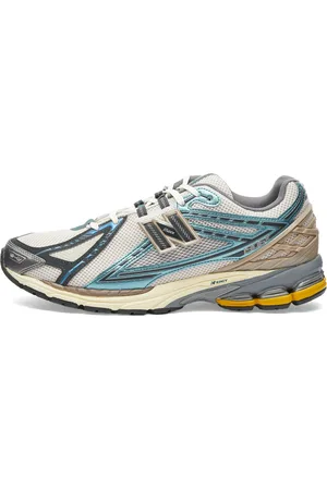 New Balance M1906RRC Sneakers in