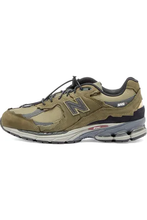 New Balance M2002RDN Sneakers in