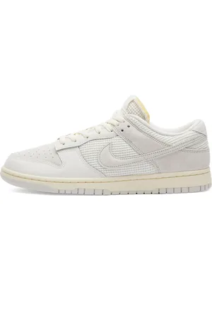 Nike Dunk Low Sneakers in