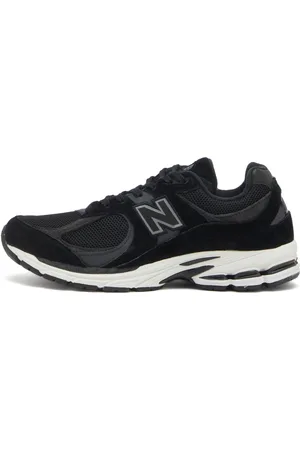 New Balance M2002RBK Sneakers in