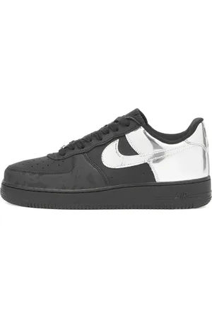 Nike Air Force 1 Low Retro Sneaker in