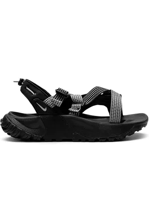 Mens chunky sole online sandals