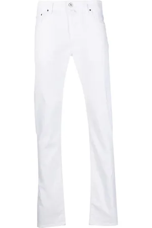 The latest collection of white jeans