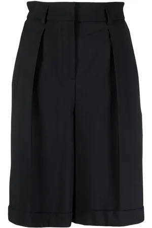 LORENA ANTONIAZZI Pleat-detail knee-length shorts