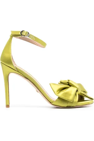 Stuart Weitzman Nudistcurve Loveknot 110mm sandals